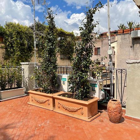 فيلا رومافي Campo De Fiori Palace المظهر الخارجي الصورة